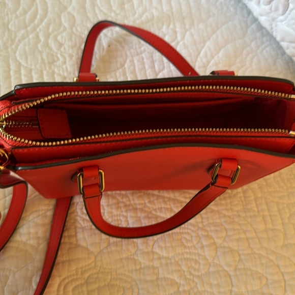 Tory Burch Crossbody - Picture 4 of 8